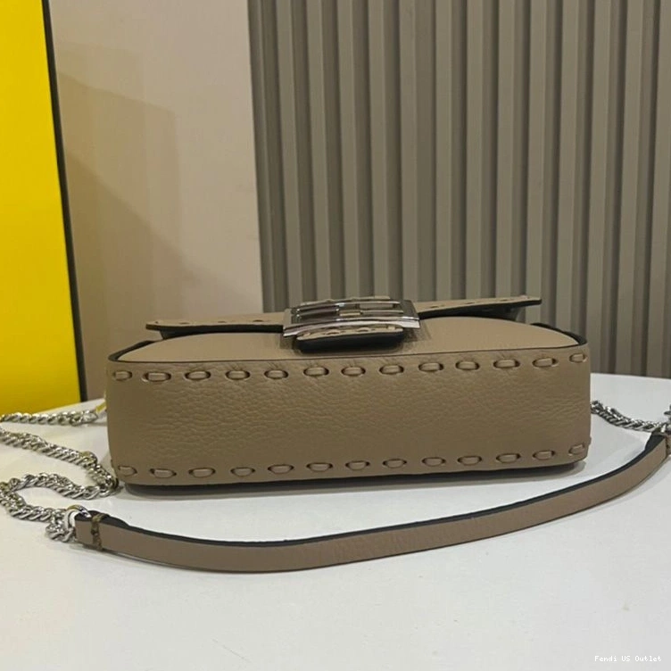 Vintage HOT Khaki Selleria Baguette Leather Cuoio Romano In Mini Bag Fendi 0722